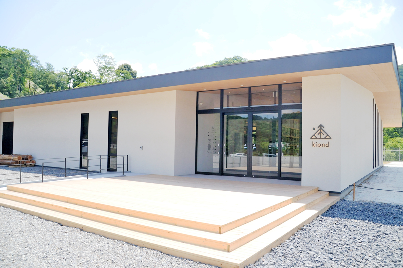 森のアクティビティ 木のワークショップ 自然観察 KUBB体験 セーザイゲームを使った学習 など