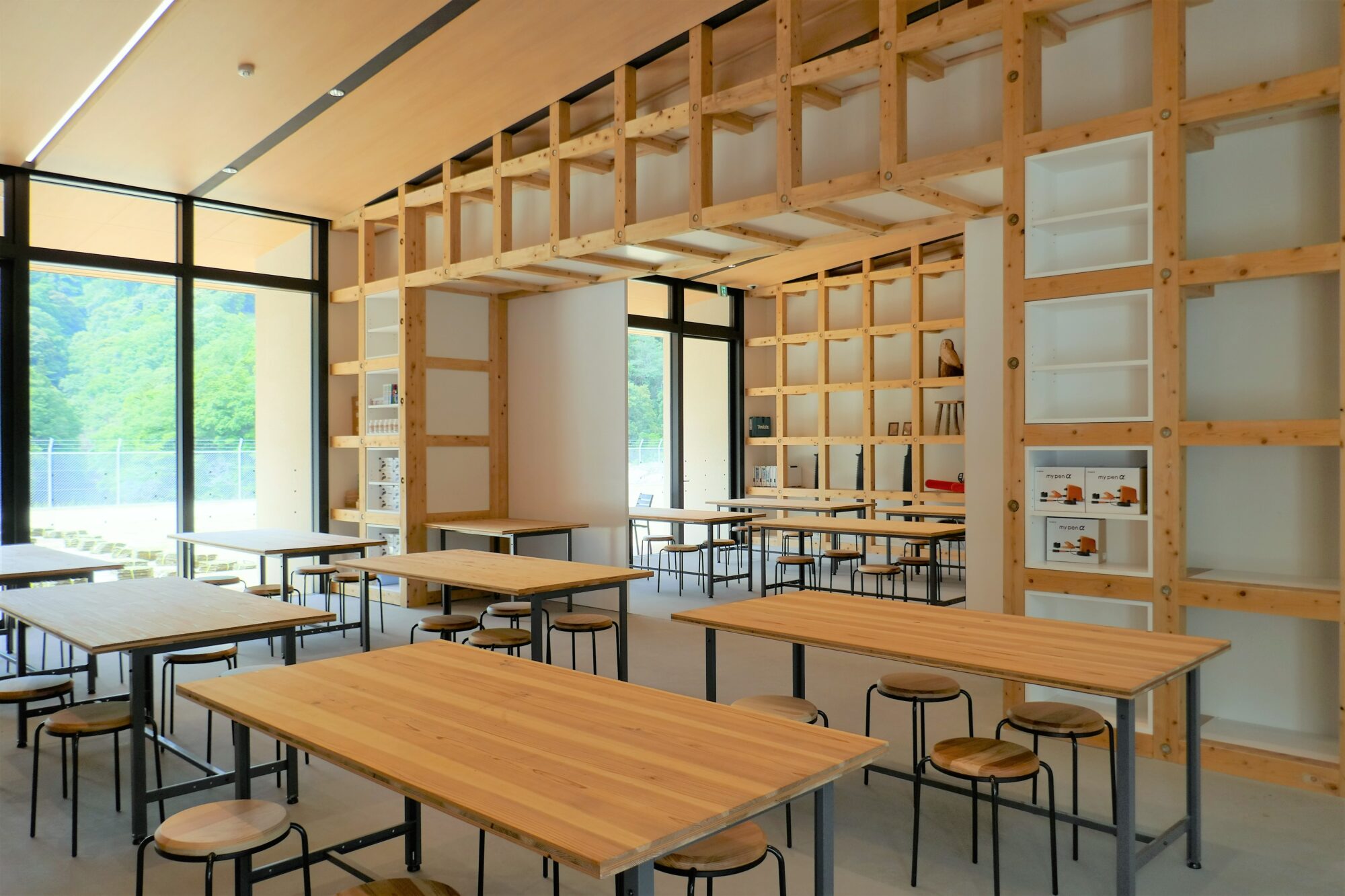 森のアクティビティ 木のワークショップ 自然観察 KUBB体験 セーザイゲームを使った学習 など