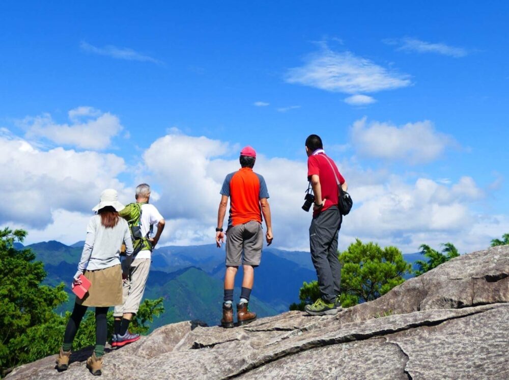 セラピストと歩く 馬越峠・天狗倉山