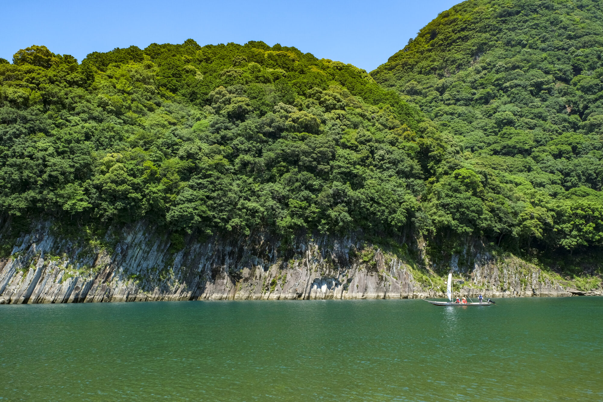 三反帆による熊野川遊覧体験、舟工房見学、木工体験（焼き印押し、櫂作り、など）
