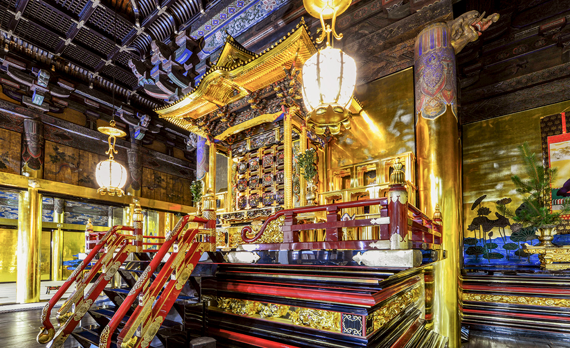 施設見学団体参拝（僧侶からの施設説明）